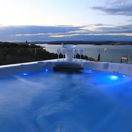 Feriehus Villa Izabela *